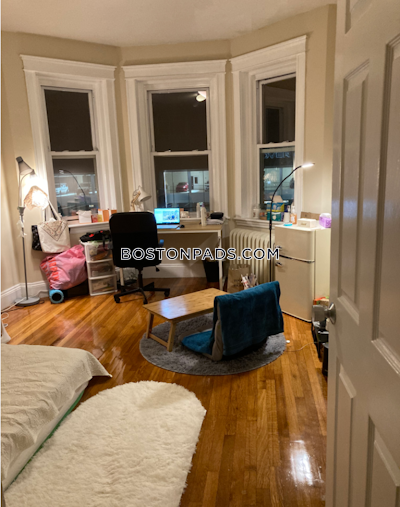 Allston 1 Bed 1 Bath Boston - $2,500