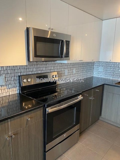 Back Bay 1 Bed 1 Bath Boston - $3,910