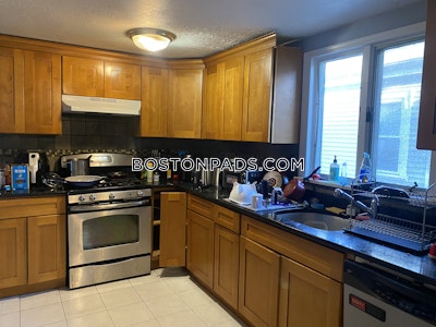 Medford 7 Beds 2 Bath Tufts  Tufts - $8,050