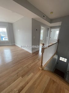 Medford 6 Bed, 2 Bath Unit  Tufts - $8,100