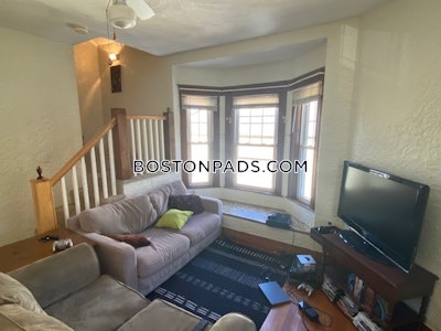 Medford 5 Beds 2 Baths  Tufts - $6,500