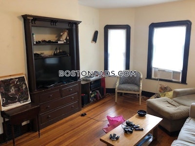 Somerville 4 Bed 1 Bath SOMERVILLE  Tufts - $4,800